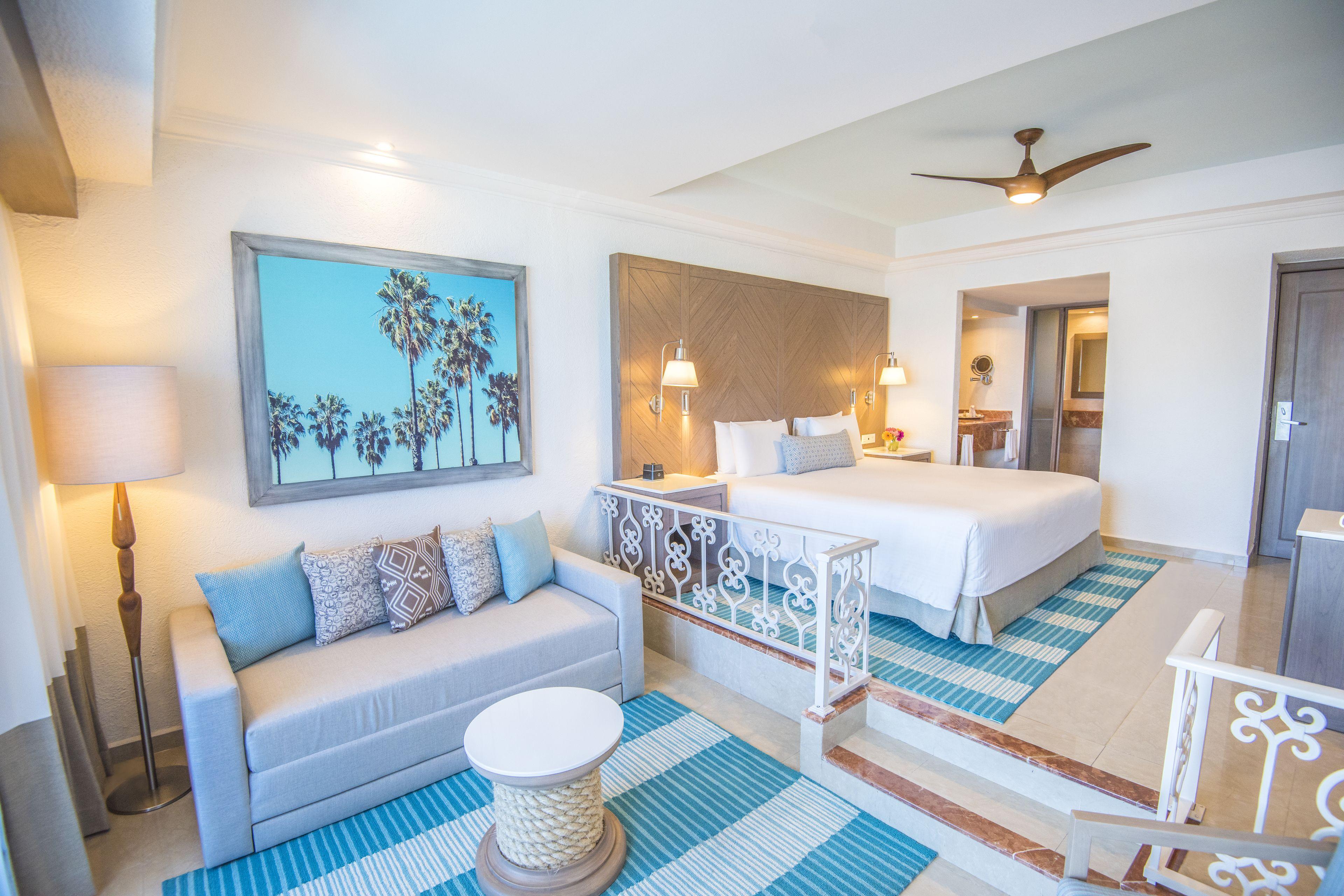 Junior Suite 1 King Bed Ocean View