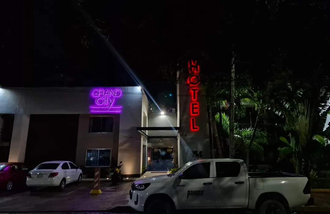 Grand City Hotel Cancun-1